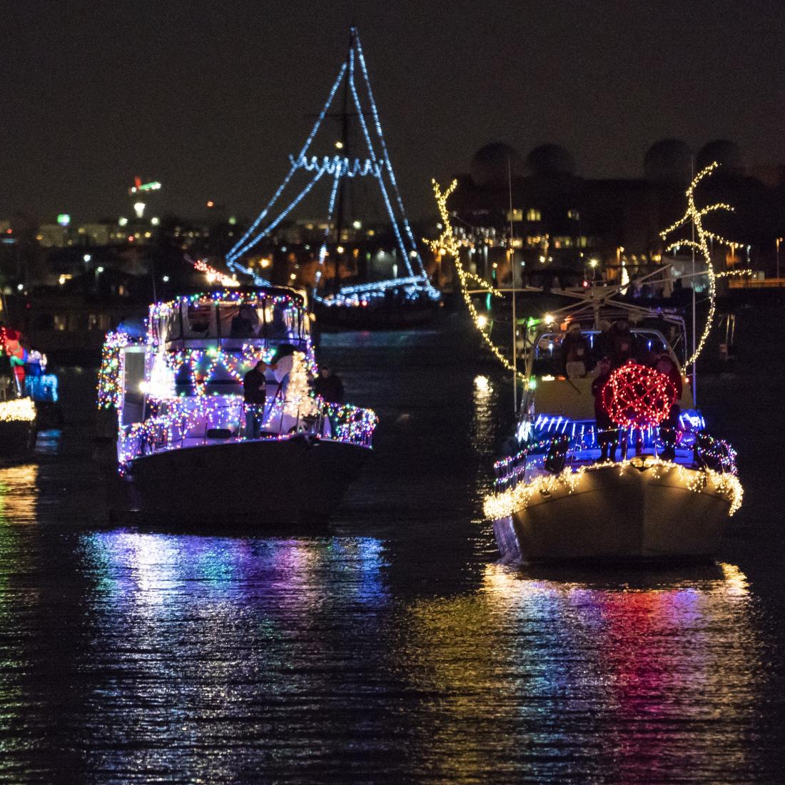 Alexandria Holiday Boat Parade of Lights | Capital Region USA